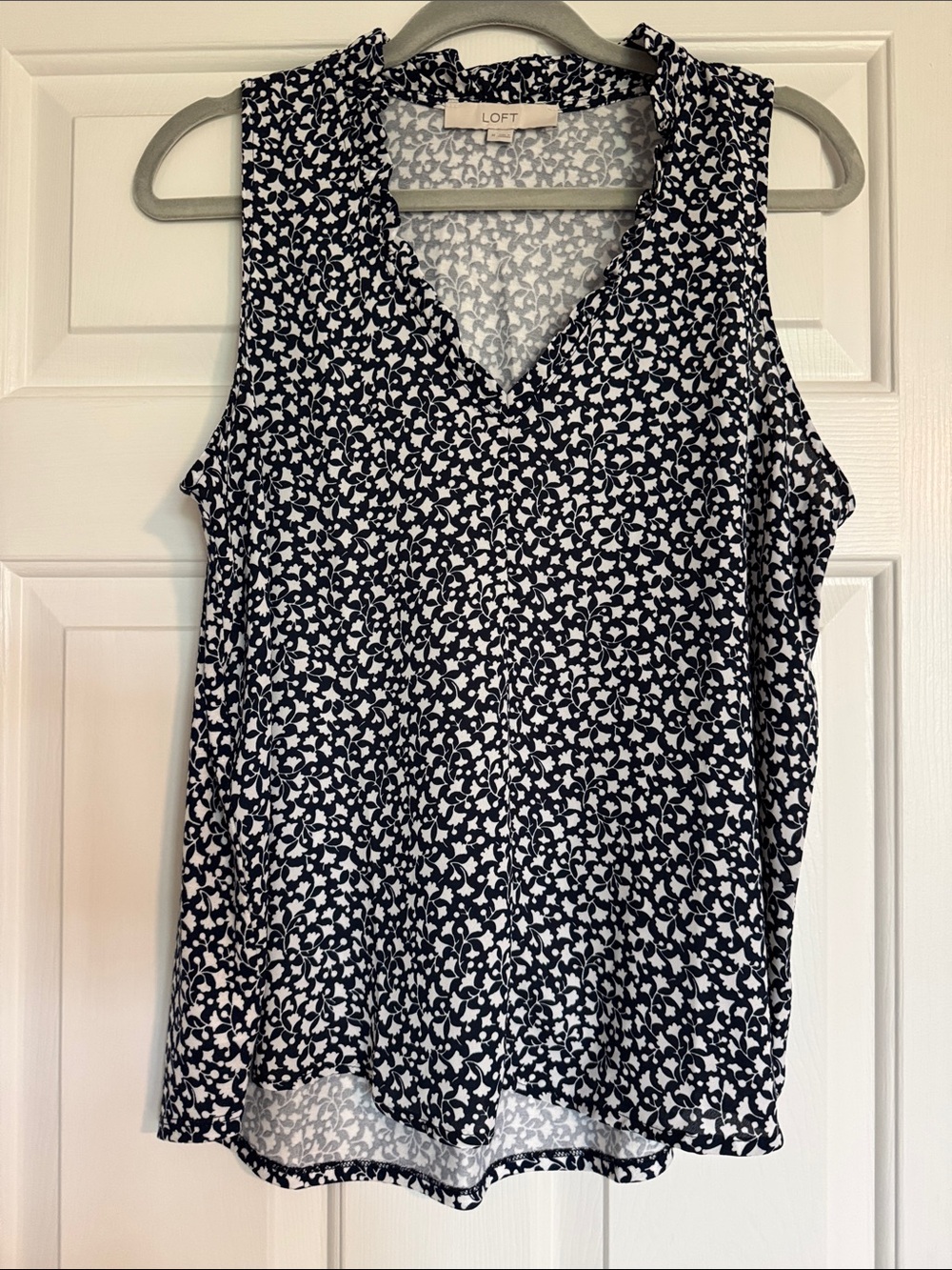 LOFT Navy and White Printed Ruffle V-Neck Sleeveless Top